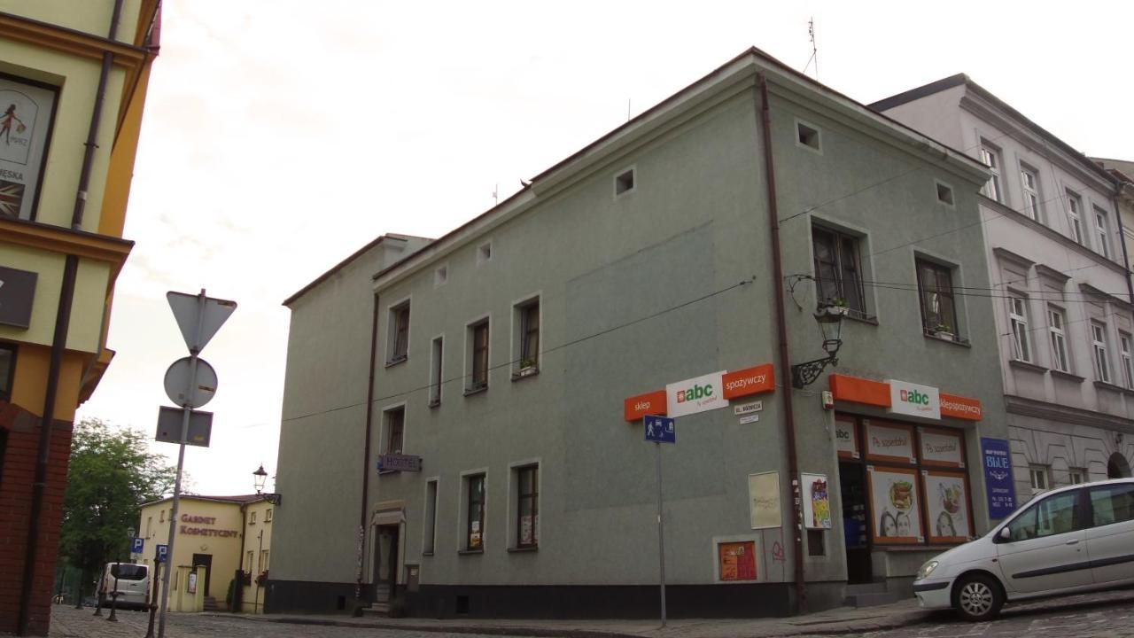 3 Bros' Hostel Cieszyn تشيشين المظهر الخارجي الصورة