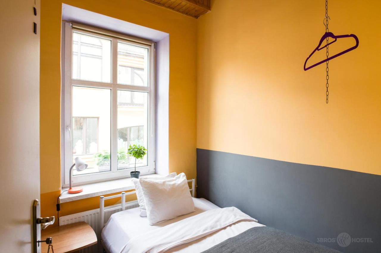 3 Bros' Hostel Cieszyn تشيشين المظهر الخارجي الصورة